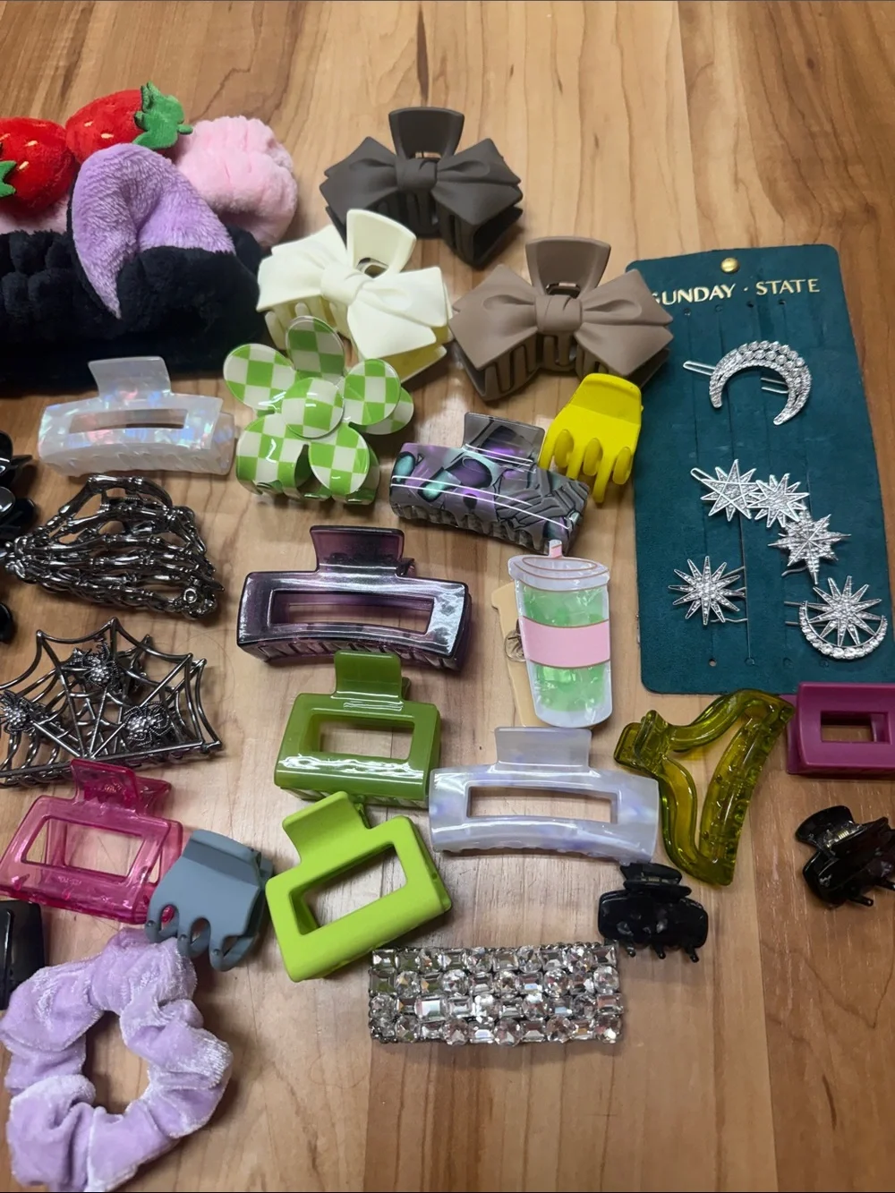 Hair Clips and Accessories - Multi-Color